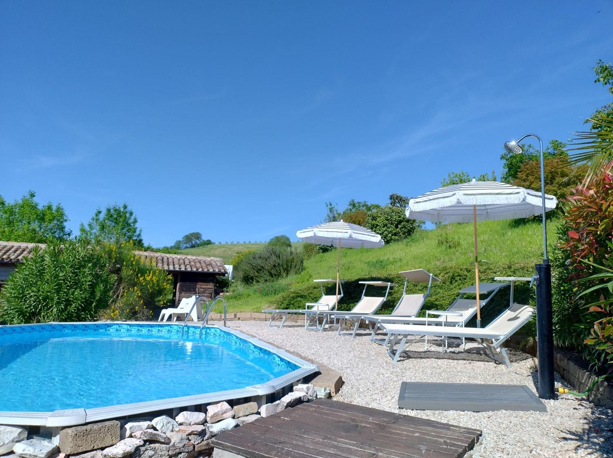 Rosa Nel Pozzo Apartments And B&B San Pietro  Zewnętrze zdjęcie
