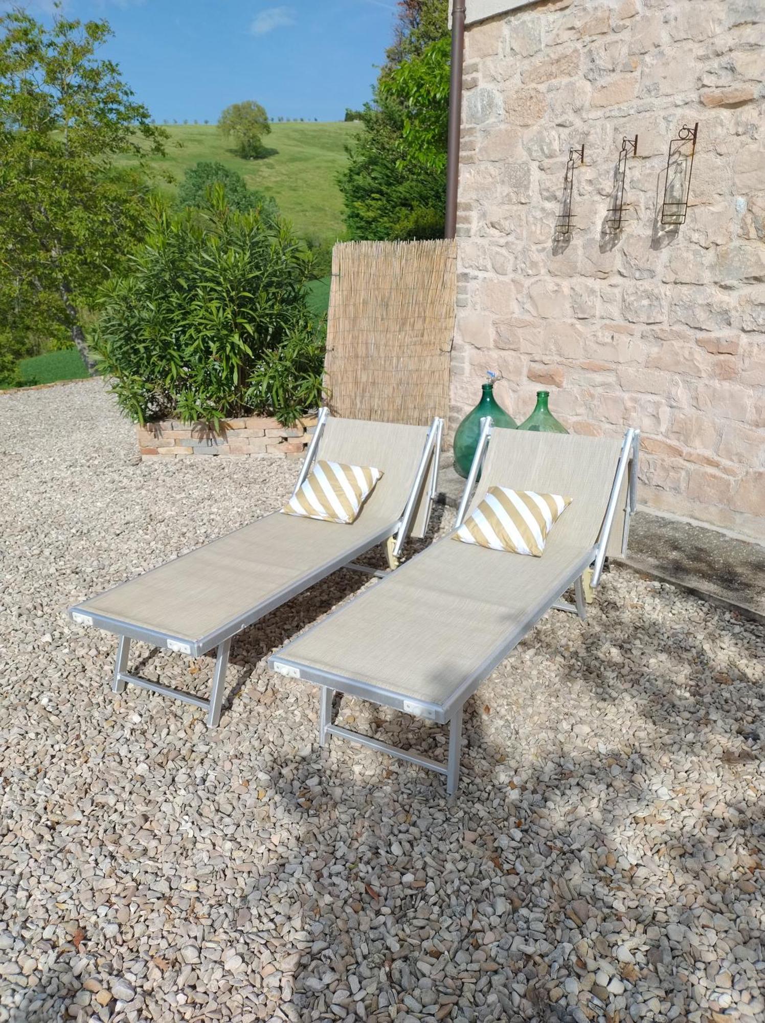 Rosa Nel Pozzo Apartments And B&B San Pietro  Zewnętrze zdjęcie